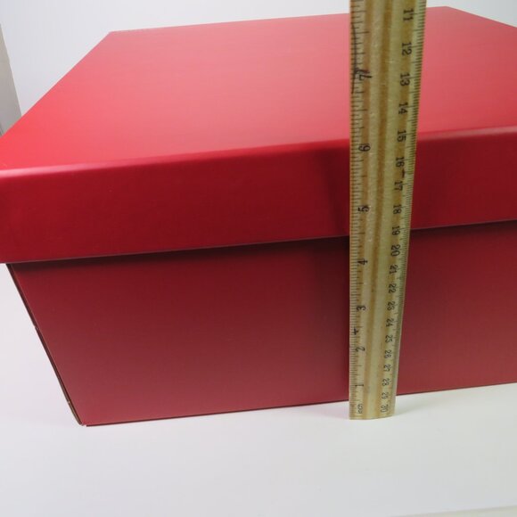 Extra Large (2) Red envelope brand + (3) smaller Red Gift Boxes - Picture 4 of 16